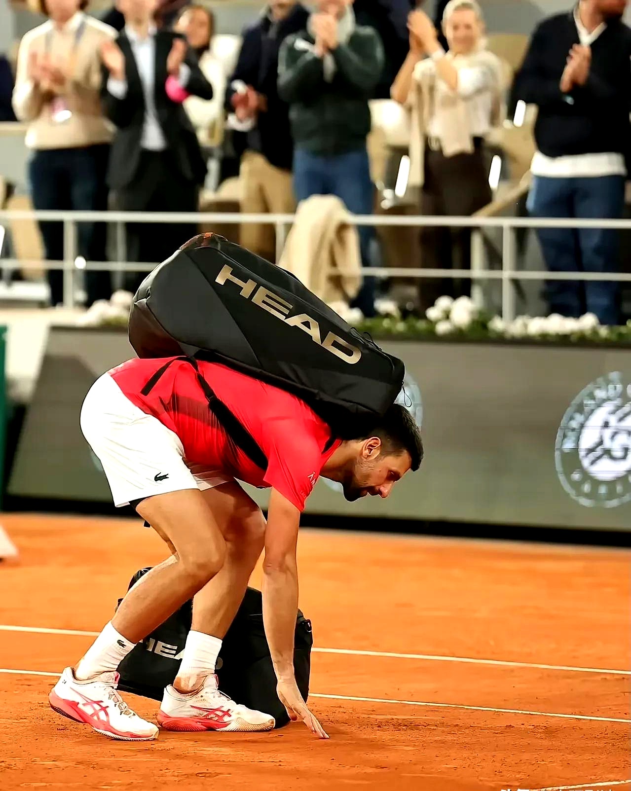 九游娱乐网页-关于美国网球队翻盘世界网球队，德约科维奇关键制胜的信息