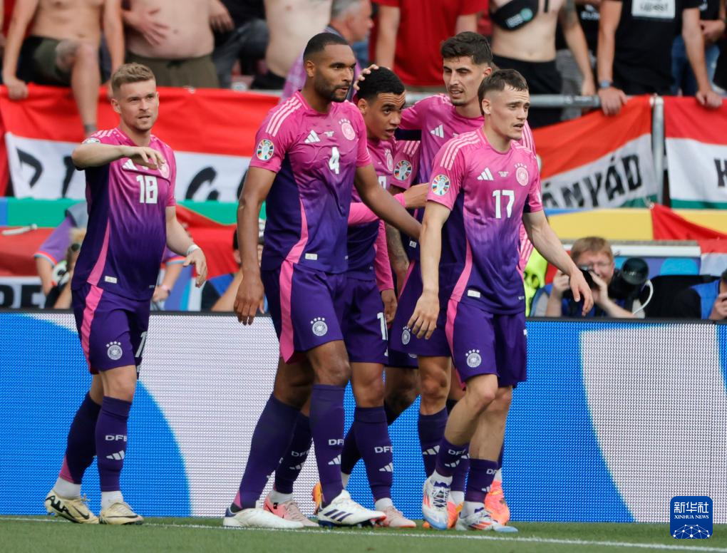 九游游戏-欧洲俱乐部足球争霸赛中的精彩瞬间