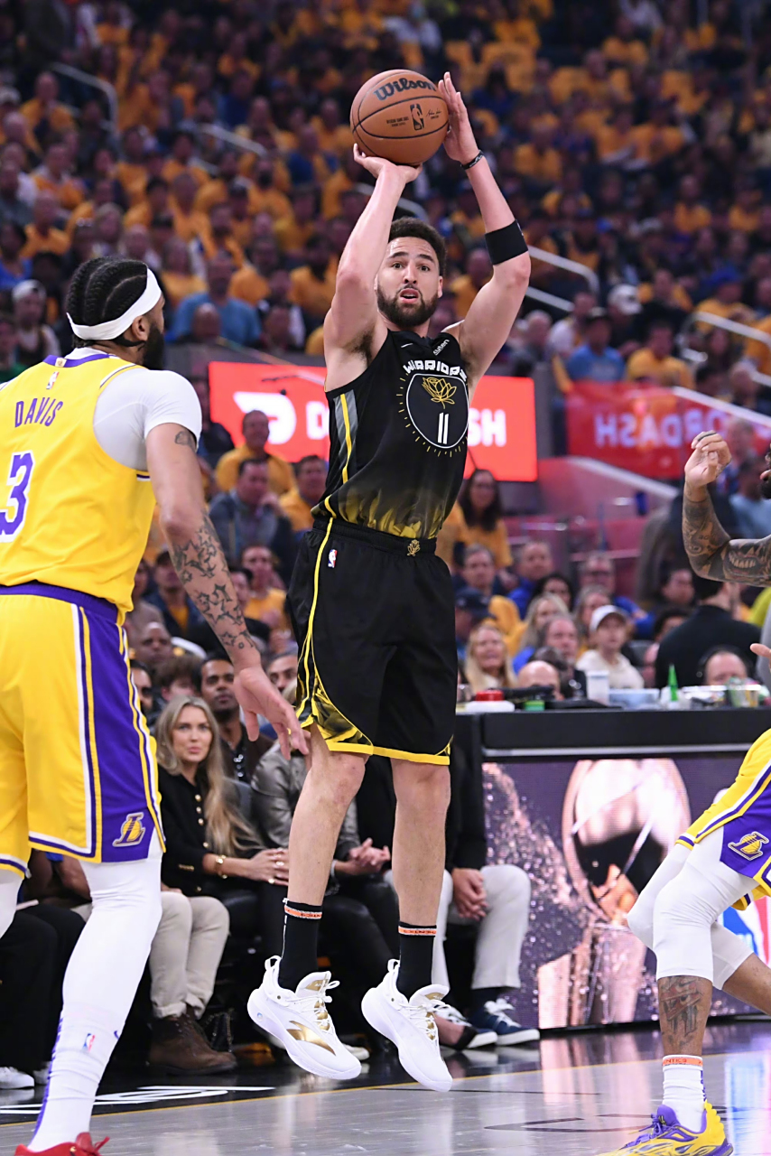 九游官网-NBA总决赛首场：湖人客场击败热火取得开门红的简单介绍