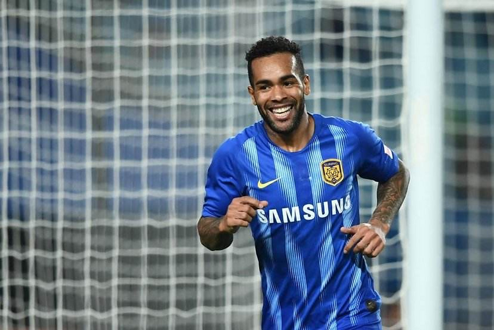 中超新晋劲旅江苏苏宁主场擒获关键分，争冠希望再添一道曙光的简单介绍