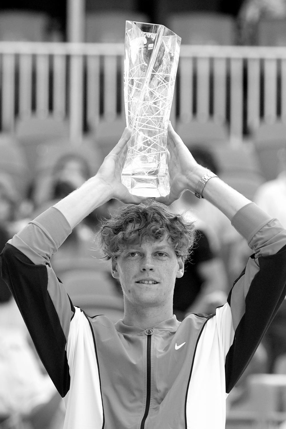 九游娱乐官方-意大利射击选手勇夺冠军，稳定发挥获胜的简单介绍