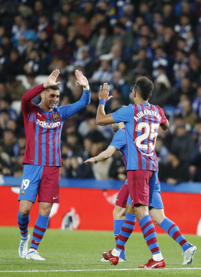 九游中国-包含控球优势不断扩大，对手束手无策的词条