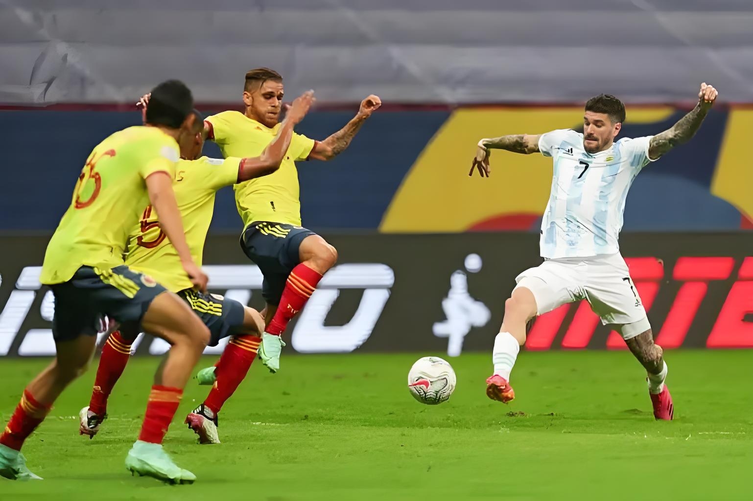 九游VIP-乌拉圭险胜西班牙，门迪统治全场